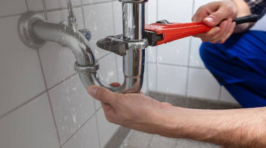 Professional bathroom faucet installation in Oil City, LA